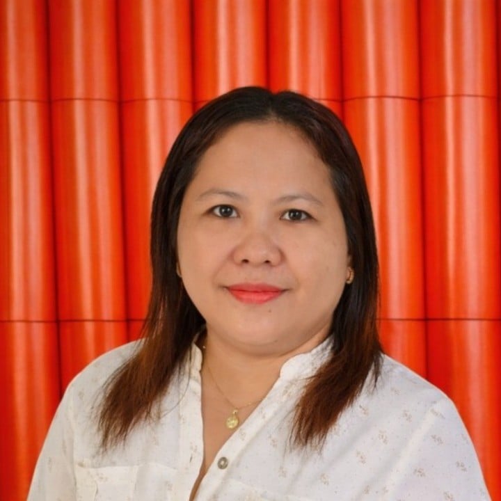 Mary Empeynado, Sales Development Representative at Customized Throw Blankets